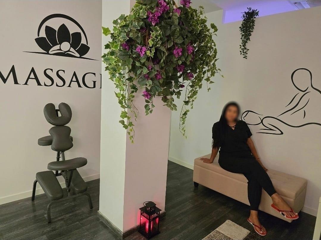 627758951: Chica busca chico en Barcelona