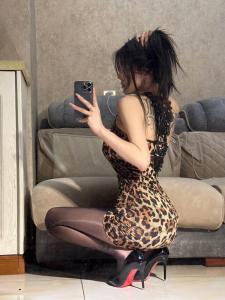 685975508: Chica busca chico en Madrid