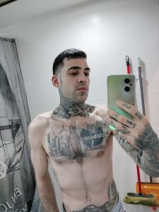 621317540: Chico busca chica en Valencia