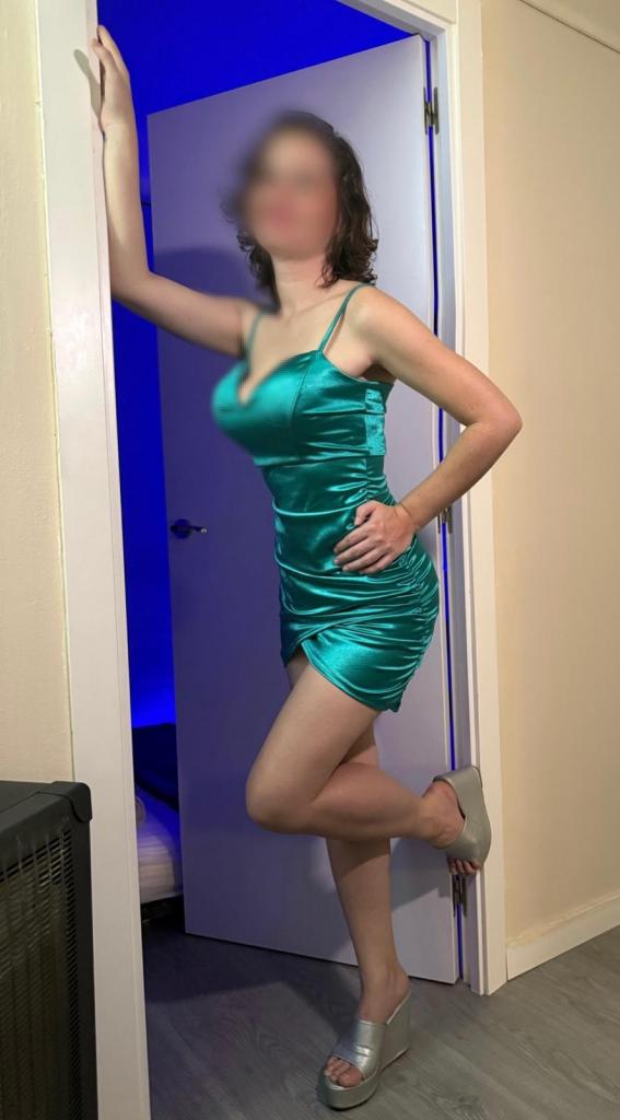 613520545: Chica busca chico en Madrid