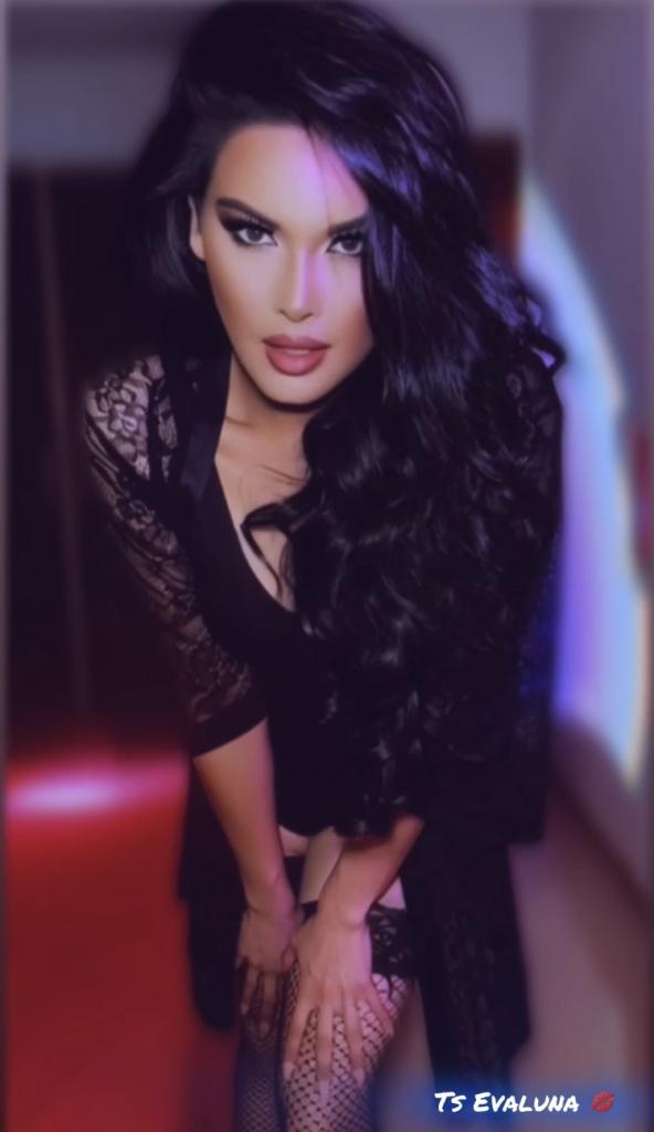 660172686: Travesti en Barcelona