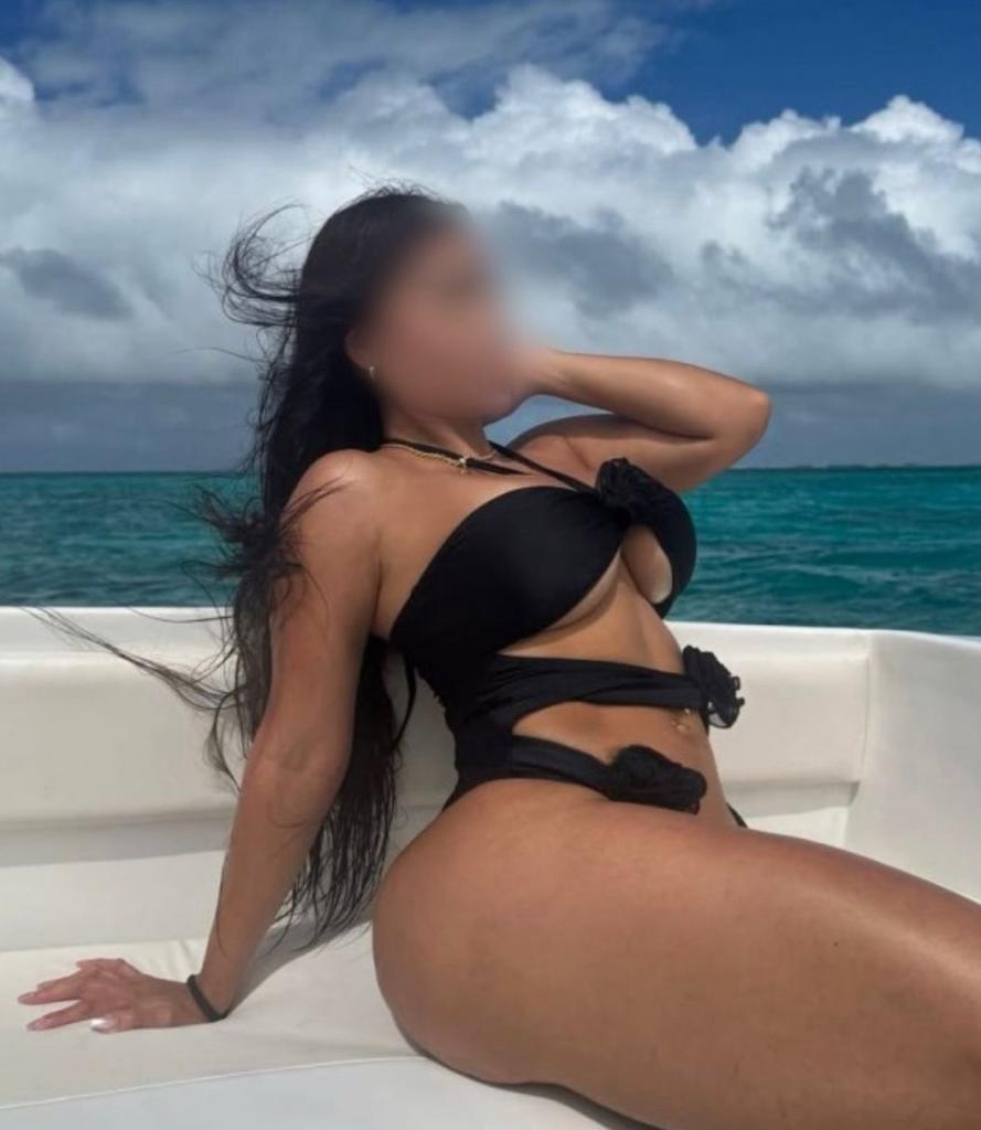 Chica busca chico en Granada: 