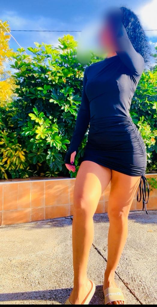 613572914: Chica busca chico en Málaga