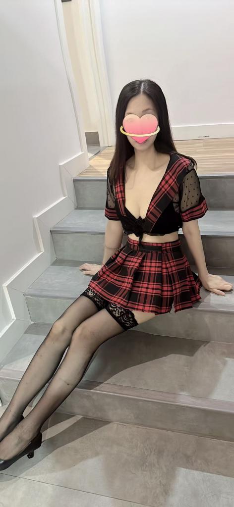 656555993: Chica busca chico en Madrid