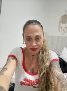 674570966: Chica busca chico en Cádiz