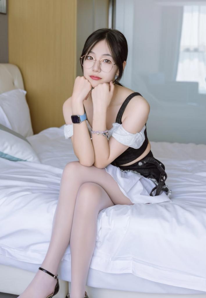 614910787: Chica busca chico en Barcelona