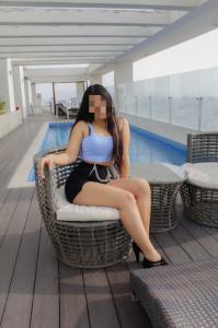 613889552: Chica busca chico en Málaga