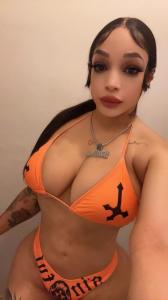 617939754: Chica busca chico en Barcelona