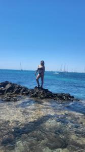 624943210: Chica busca chico en Barcelona