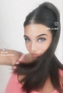 632969180: Chica busca chico en La Coruña