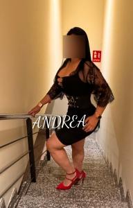 679780719: Chica busca chico en León