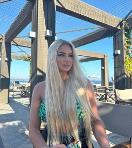 613218977: Chica busca chico en Alicante