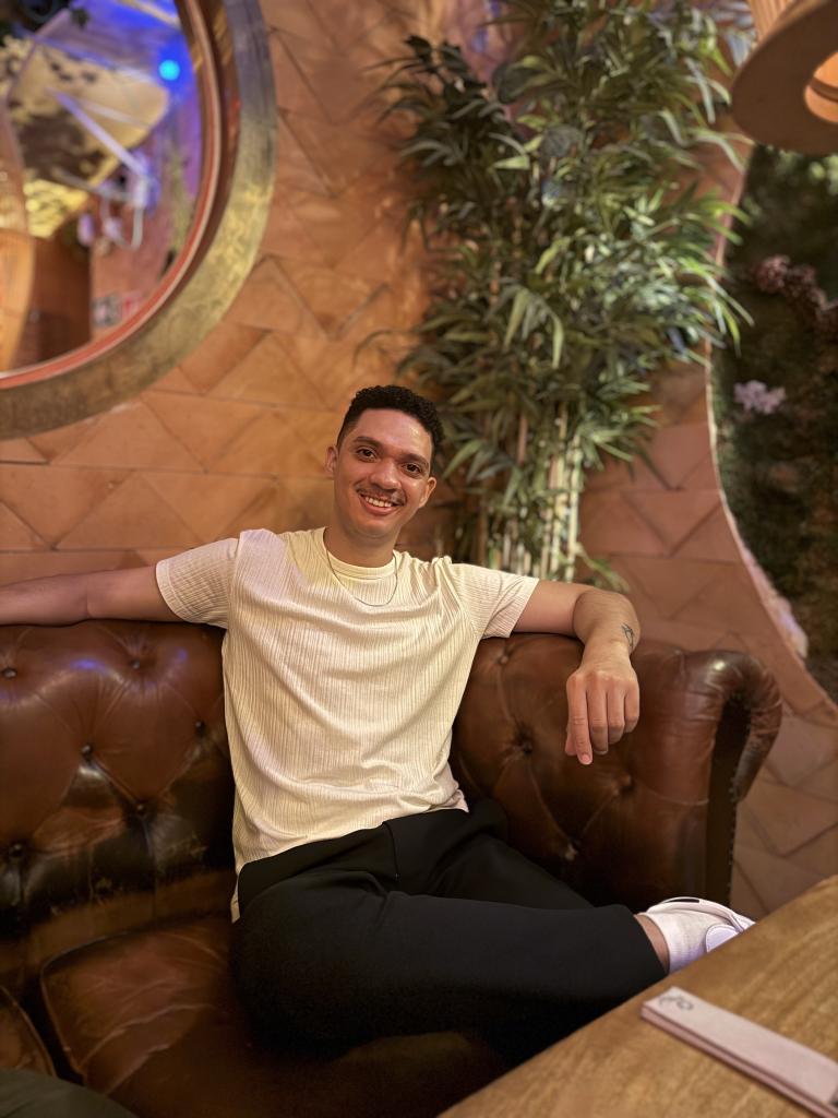 633830583: Chico busca chica en Valladolid