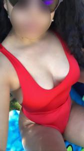 631394627: Chica busca chico en Barcelona