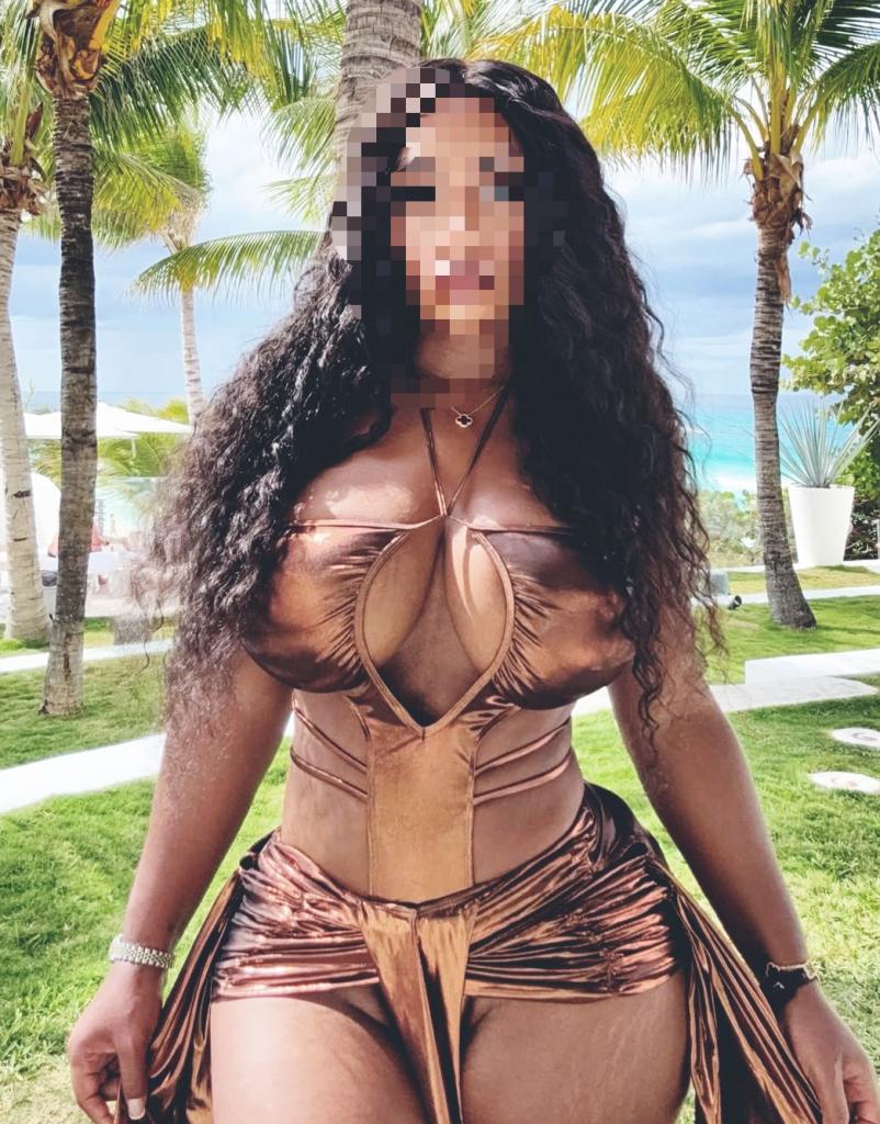 Chica busca chico en Huelva: 