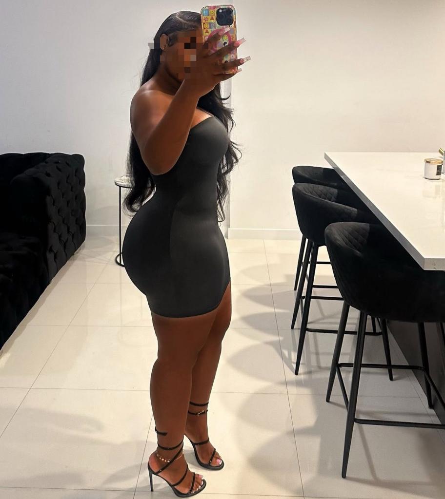 666193048: Chica busca chico en Barcelona