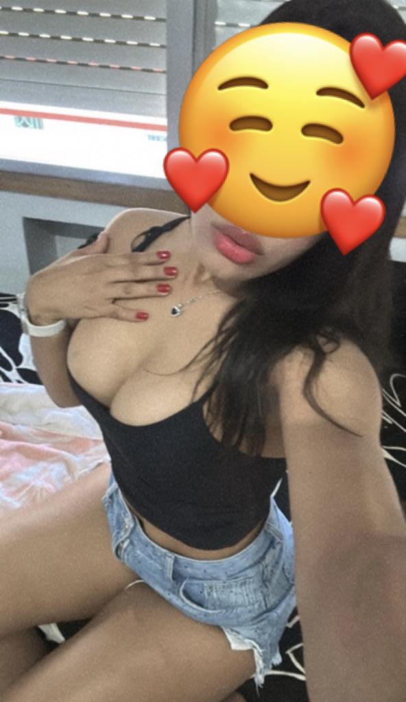 672523901: Chica busca chico en La Coruña