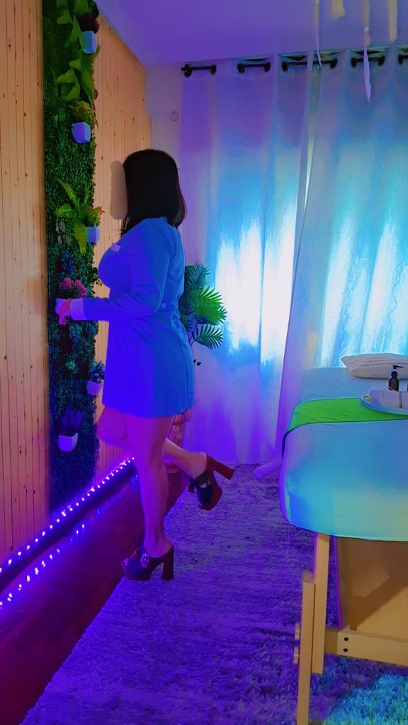 631583415: Chica busca chico en Pontevedra