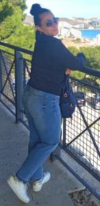 667605351: Chica busca chico en Valencia