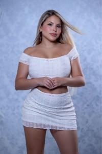 607661267: Chica busca chico en Madrid