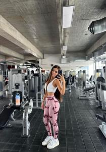 675308617: Chica busca chico en Madrid