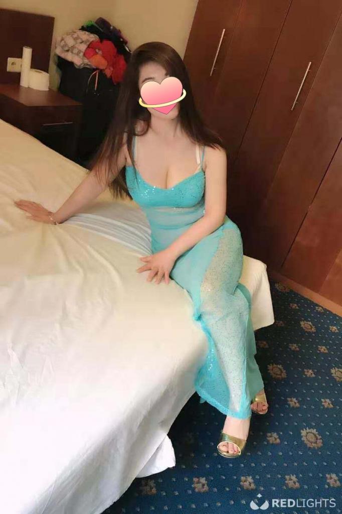 674759597: Chica busca chico en León