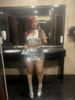 617415534: Chica busca chico en Sevilla