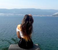 631741100: Chica busca chico en La Coruña