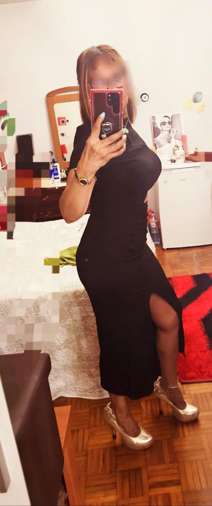 651326299: Chica busca chico en Orense