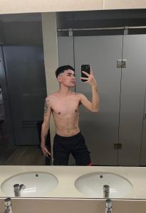 617751173: Chico busca chica en Barcelona