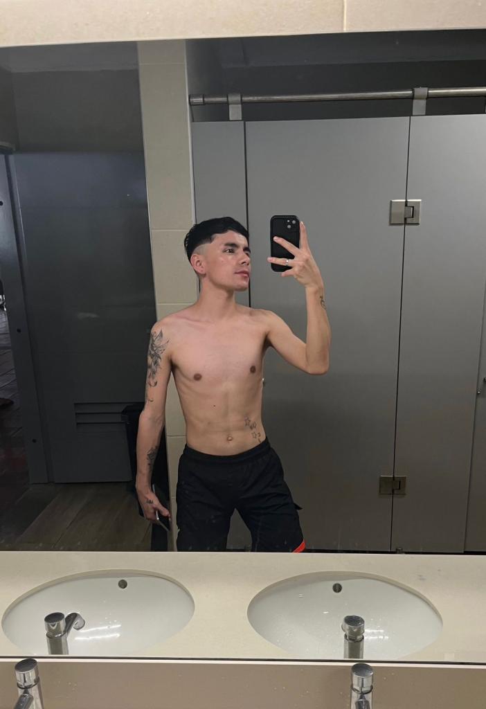 617751173: Chico busca chica en Barcelona