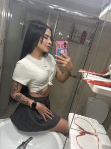 612402481: Chica busca chico en Sevilla