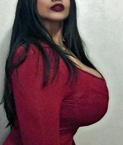 661471060: Chica busca chico en Barcelona