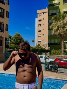 632881517: Chico busca chica en Alicante