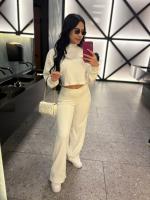 612402481: Chica busca chico en Sevilla