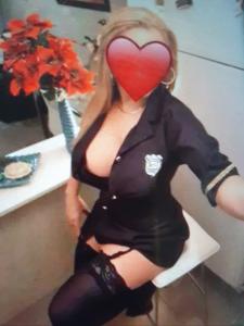 617525678: Chica busca chico en Málaga