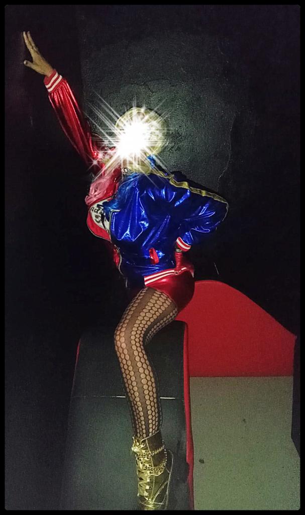 Chica busca chico en Huelva: 