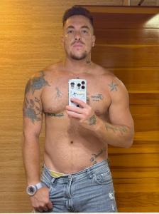 Chico busca chica en Las Palmas: 