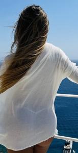 678747480: Chica busca chico en Ibiza