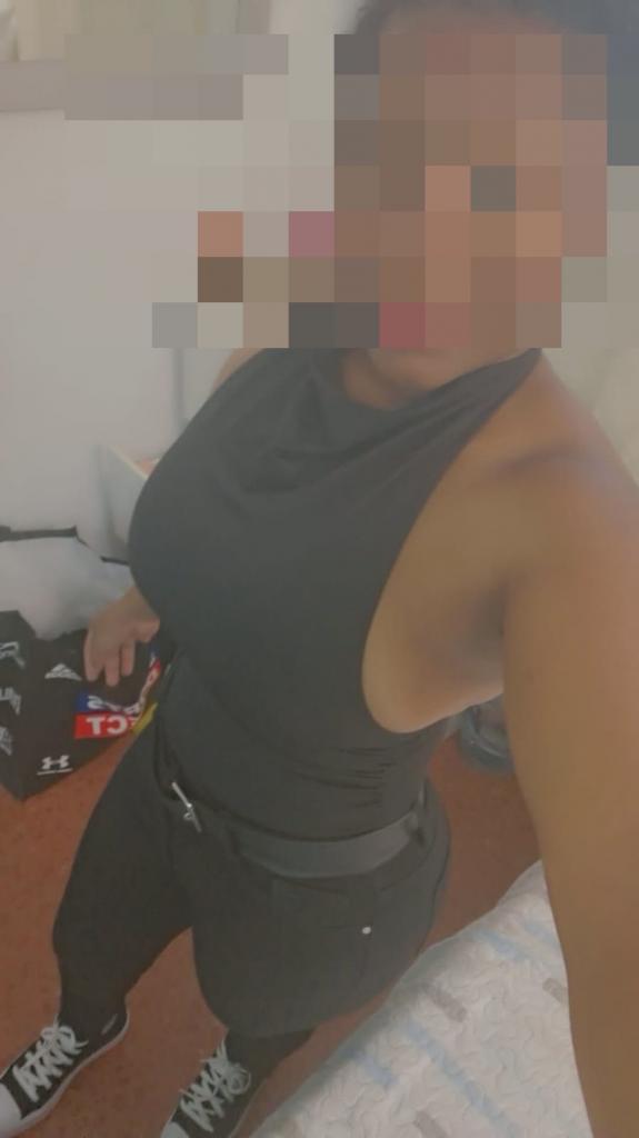 647237458: Chica busca chico en Málaga
