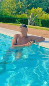 632677952: Chico busca chica en Pontevedra