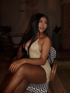 643598437: Chica busca chico en Valladolid