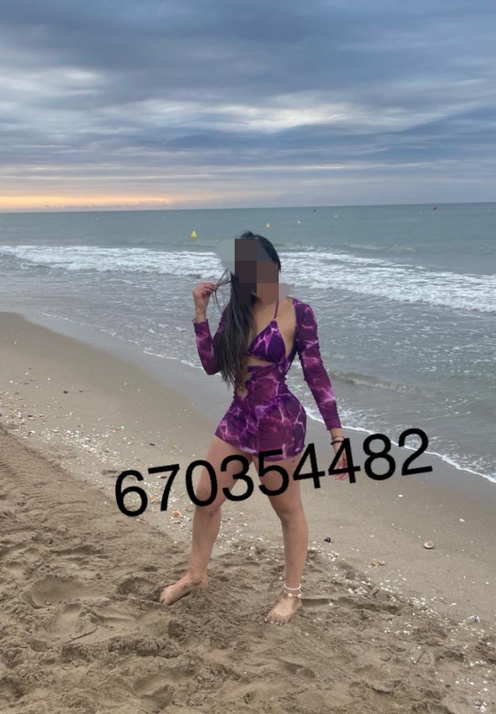 670354482: Chica busca chico en Menorca