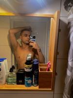 602433877: Chico busca chica en Pontevedra