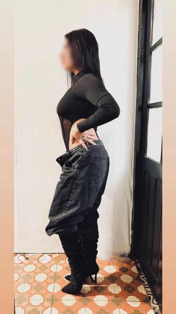 624464051: Chica busca chico en Huesca