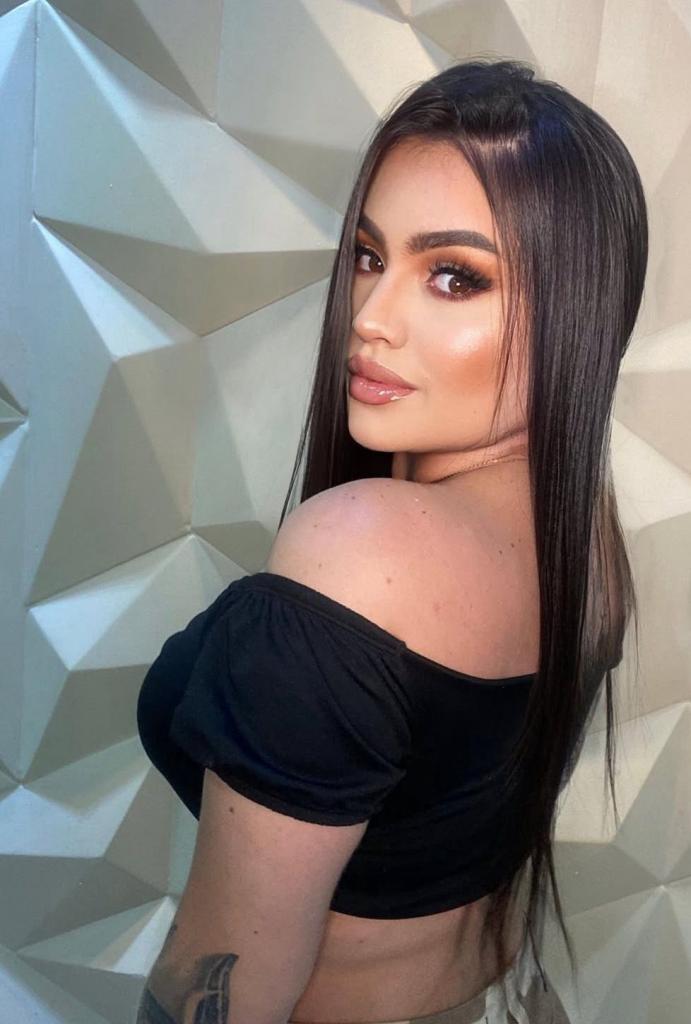 Chica busca chico en Huelva: 