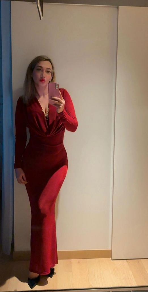 607799594: Chica busca chico en Málaga