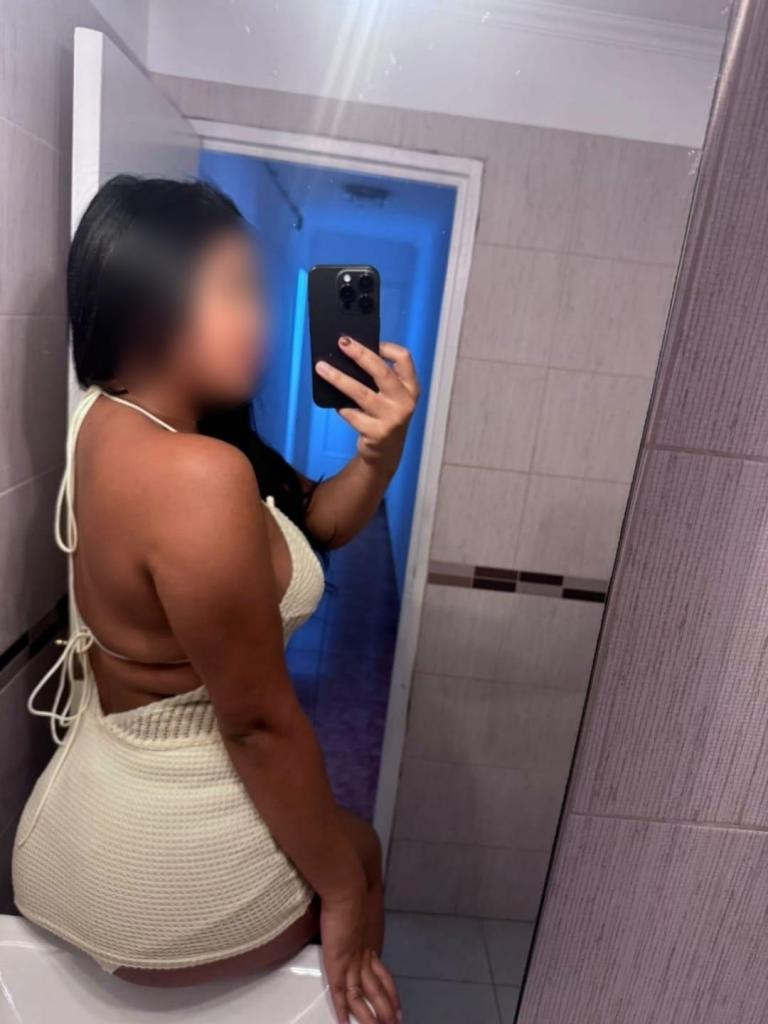 632863560: Chica busca chico en Madrid