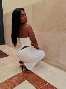 627572377: Chica busca chico en Madrid