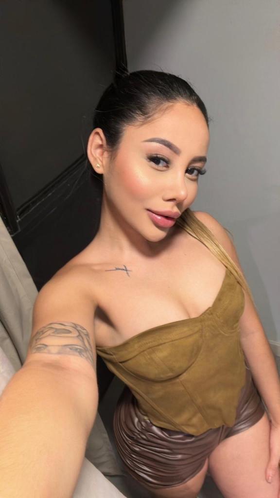 Chica busca chico en Alicante: Chica busca chico